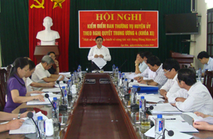 Hội nghị kiểm điểm phê bình và tự phê bình đối với tập thể và cá nhân các đồng chí trong BTV Huyện ủy Lạc Sơn.